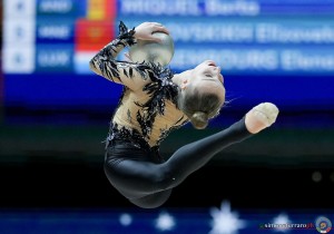 sr q karika polina ukr ph simone ferraro sfa07660 copia